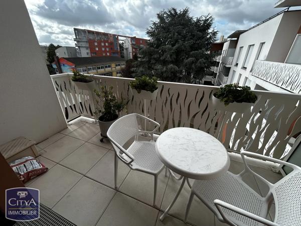 Appartement à vendre 2 pièces 46m² Combs-la-Ville (77380)