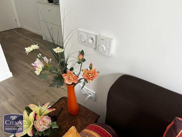 Appartement à vendre 2 pièces 46m² Combs-la-Ville (77380)