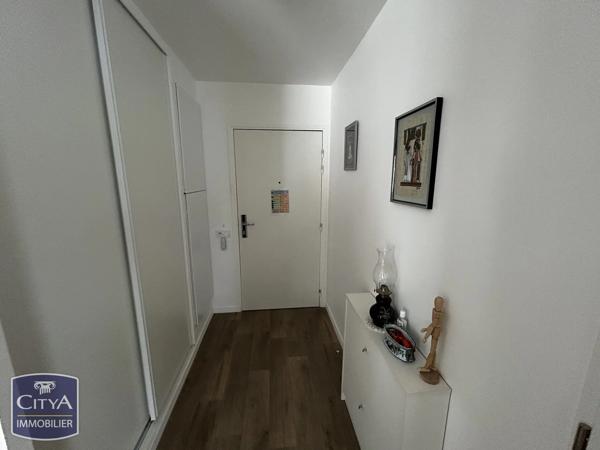 Appartement à vendre 2 pièces 46m² Combs-la-Ville (77380)