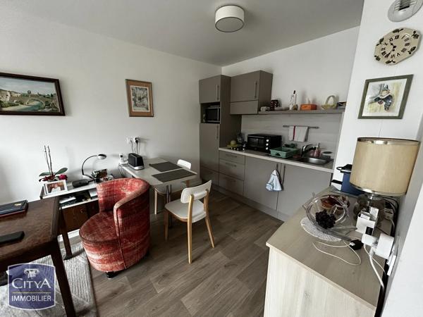 Appartement à vendre 2 pièces 46m² Combs-la-Ville (77380)