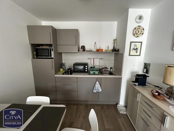 Appartement à vendre 2 pièces 46m² Combs-la-Ville (77380)