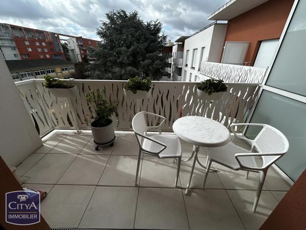 Appartement à vendre 2 pièces 46m² Combs-la-Ville (77380)