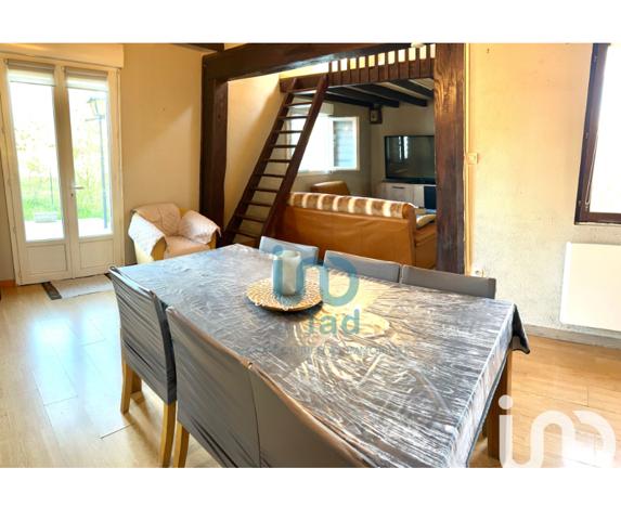 House for sale 4 rooms 90 m² Courgivaux