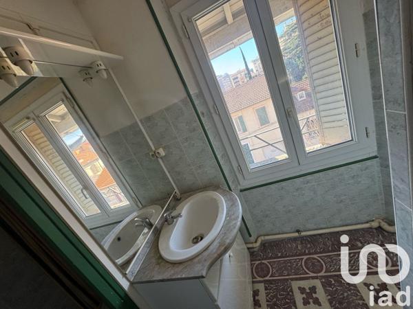 Appartement 3 pièces de 64 m² à Alès (30100)