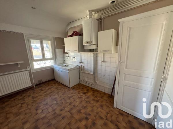 Appartement 3 pièces de 64 m² à Alès (30100)