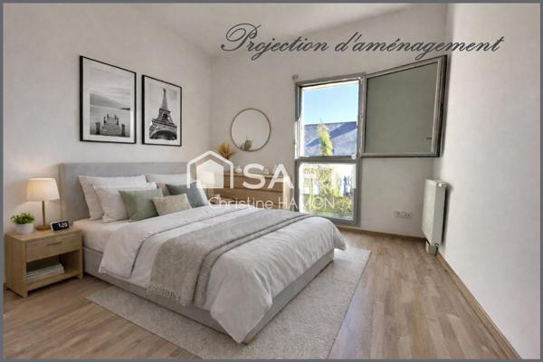 T3 balcon, parking couvert, cave à 500m de la gare