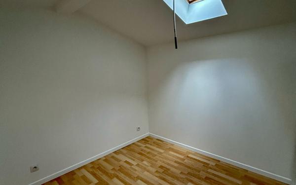 Appartement à vendre    2 pièces • 41,66 m2 Bordeaux