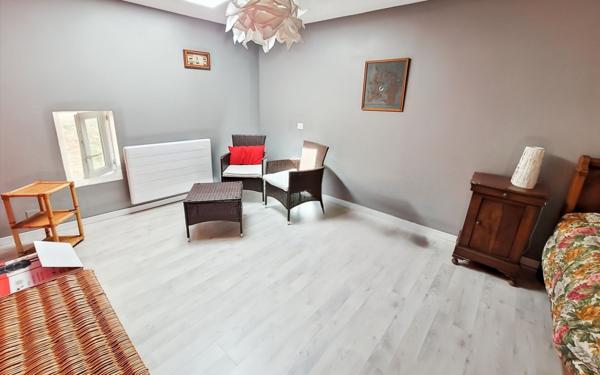 Maison à vendre    4 pièces •  Laplume