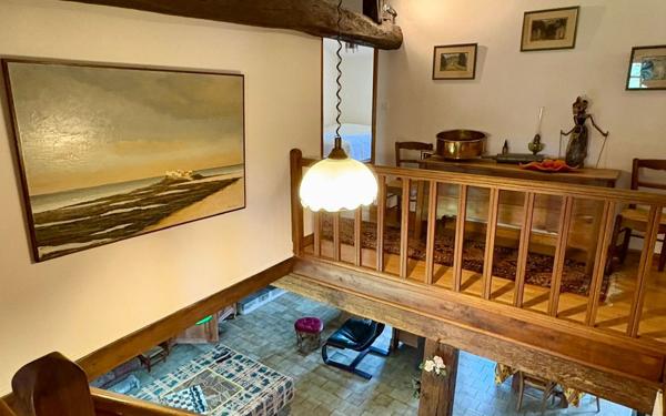 Maison à vendre    6 pièces •  Lathus-Saint-Rémy