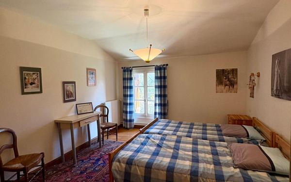 Maison à vendre    6 pièces •  Lathus-Saint-Rémy