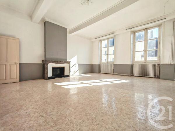 Appartement T3 à vendre  3 pièces - 96,63 m2 BELLEY - 01