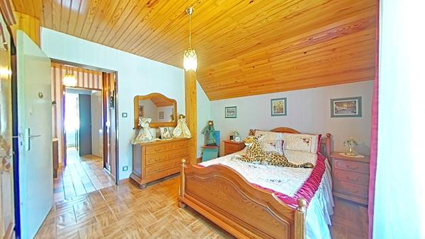 Maison - 5 pièces - 92 m²