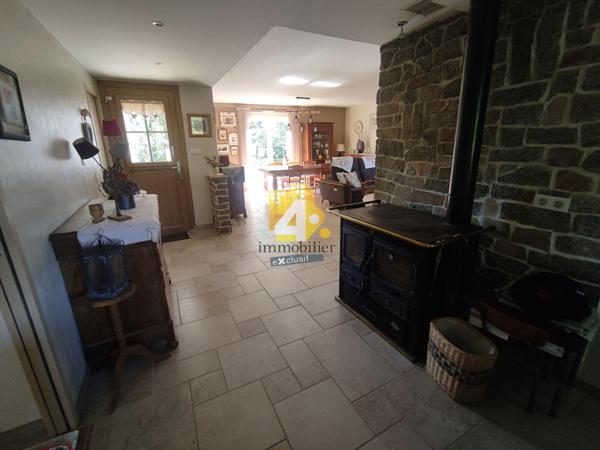 Maison - 8 pièces - 176 m²