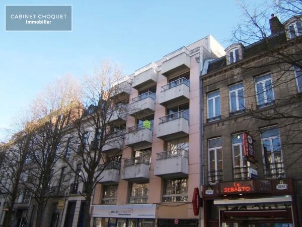 STUDIO AVEC BALCON EN RESIDENCE SECRUISEE A LOUER - LILLE PLEIN CENTRE - REPUBLIQUE - ENTRE METRO REPUBLIQUE ET THEATRE SEBASTOPOL - 25 m 2 - 653 € charges comprises par mois