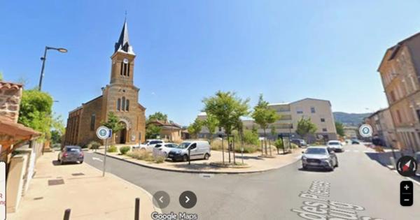 Dpt Rhône (69), à vendre Terrain Constructible, 1042m², LES OLMES 69490