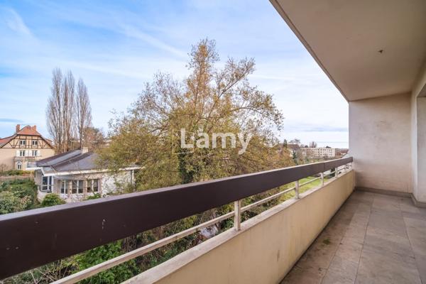 F4 avec parking quartier sud