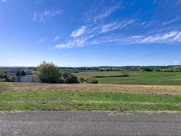 Terrain a Batir AUCH vue Pyrenees et cathedrale