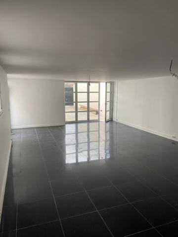 Local/bureau -LOFT à vendre a Asnières-sur-Seine (92)