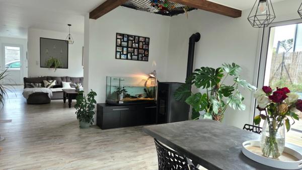 Maison lumineuse à vendre à Roscoff – 126 m², proche mer et port de plaisance