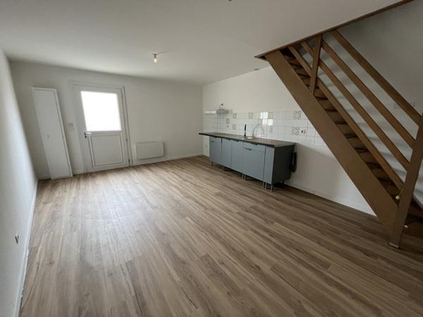 Appartement à louer |  ST MEDARD DE GUIZIERES |  3 pièces | 48 m²