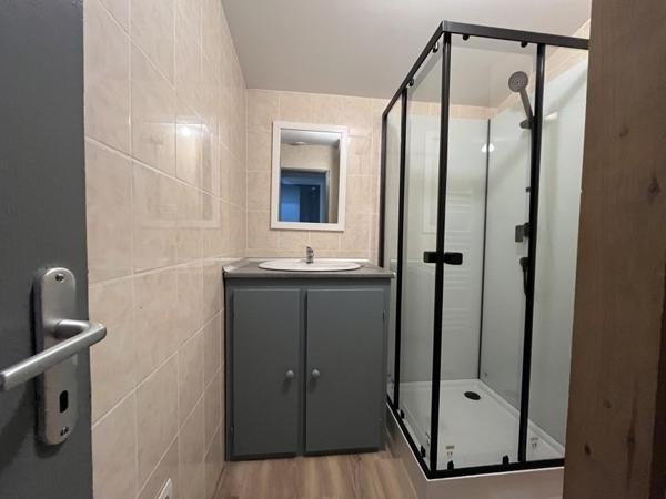 Appartement à louer |  ST MEDARD DE GUIZIERES |  3 pièces | 48 m²