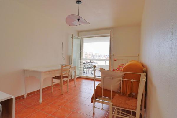 Appartement Marseille 2 pièces - TIMONE - MEUBLE - TERRASSE