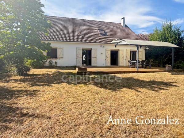 Saint Jean le Blanc, à 5 minutes d'Orleans dans un secteur privilégié etcherché à vendre grande maison familiale de 235 m2, 5 chambres, salle de jeux de 30 m2 garage double, jardin clos et abri