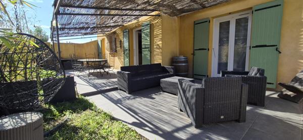 Maison Gigean 4 pièce(s) 140 m2 avec piscine