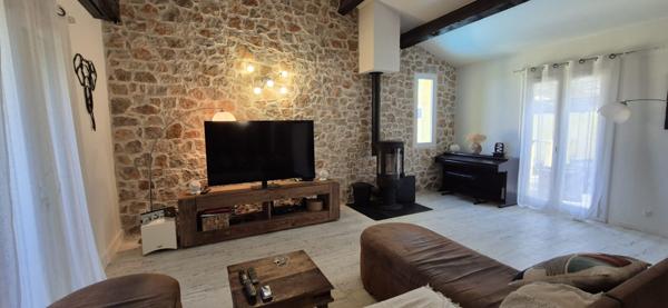 Maison Gigean 4 pièce(s) 140 m2 avec piscine