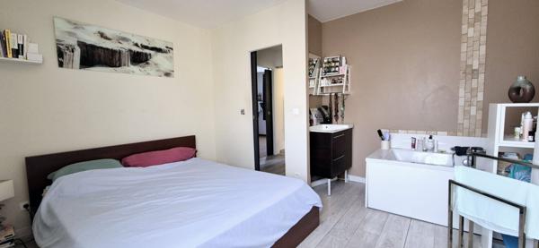 Maison Gigean 4 pièce(s) 140 m2 avec piscine