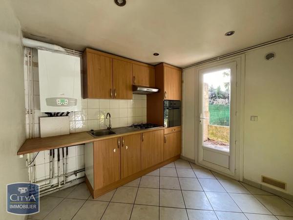 Maison à louer 3 pièces 76.11m² Le Pontet (84130)