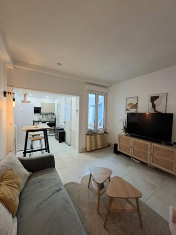 Charmante maison de ville - Trois chambres - Gare sud