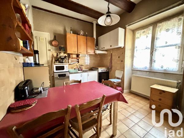 Maison 6 pièces de 95 m² à Vals-les-Bains (07600)