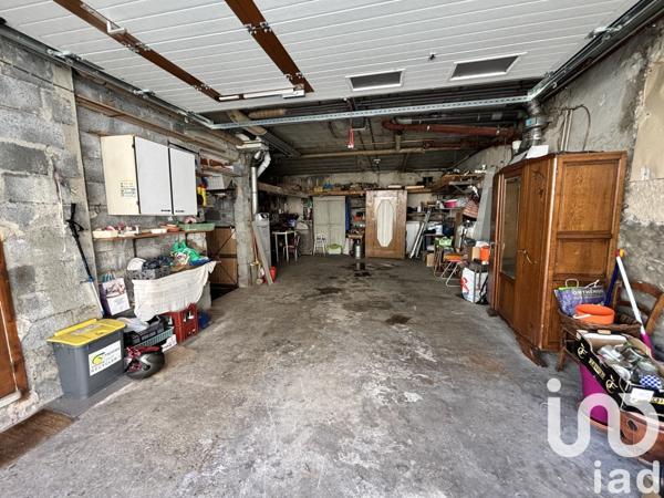 Maison 6 pièces de 95 m² à Vals-les-Bains (07600)