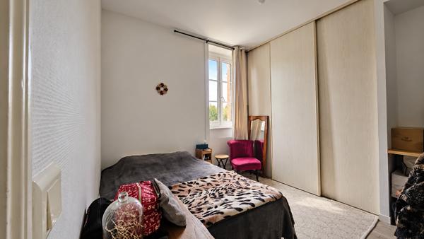 DINARD CENTRE DISPONIBLE 03/2027 Charmant 2 pièces de 33 m² Séjour exposé Sud – Chambre côté jardin