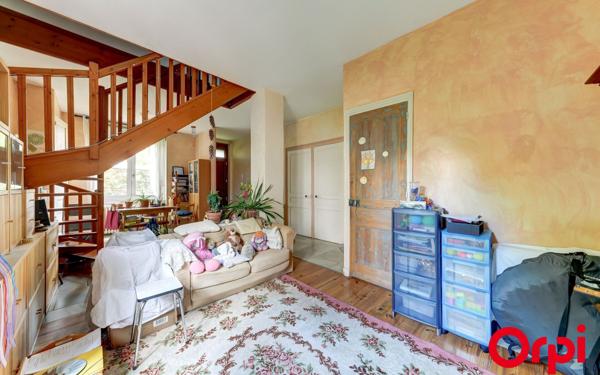 Maison à vendre    5 pièces • 79,50 m2 Caluire-et-Cuire