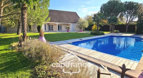 CHALON SUR SAONE, Maison/Villa 370 m², 11 pièces, piscine, dépendances sur 3325 m² de terrain