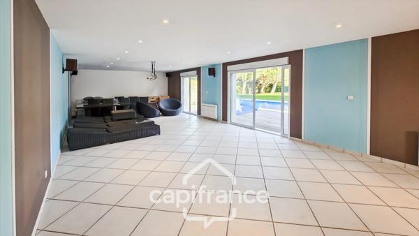 CHALON SUR SAONE, Maison/Villa 370 m², 11 pièces, piscine, dépendances sur 3325 m² de terrain