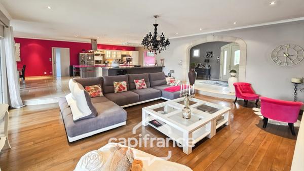 CHALON SUR SAONE, Maison/Villa 370 m², 11 pièces, piscine, dépendances sur 3325 m² de terrain