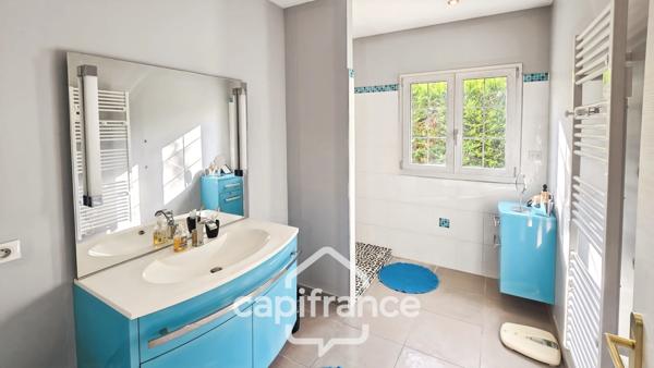 CHALON SUR SAONE, Maison/Villa 370 m², 11 pièces, piscine, dépendances sur 3325 m² de terrain