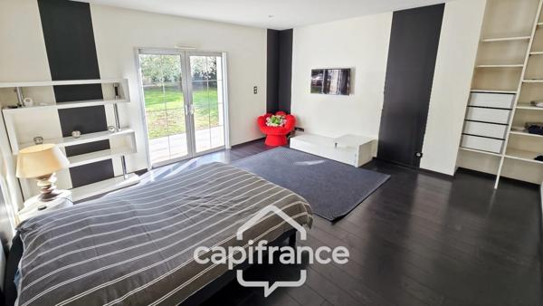 CHALON SUR SAONE, Maison/Villa 370 m², 11 pièces, piscine, dépendances sur 3325 m² de terrain