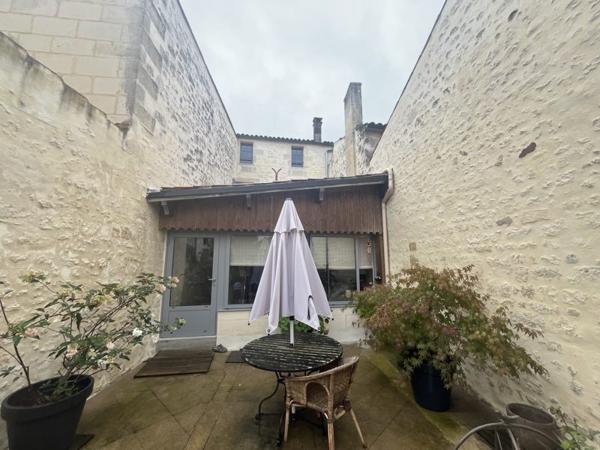 Maison à vendre |  Saint-Savinien |  5 pièces | 234 m²