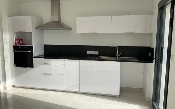 Maison à vendre    4 pièces • 90 m2 Chaniers