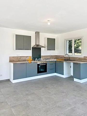 Location Maison 4 pièces 104 m2 à Biol