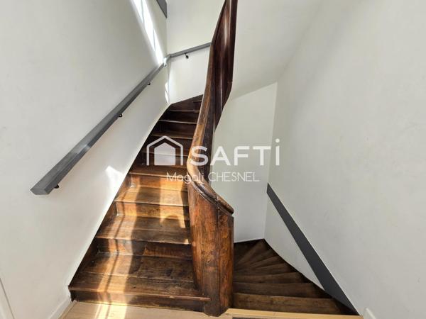 Immeuble d'environ 250 m² sur un terrain d'environ 287 m² à PLOUARET