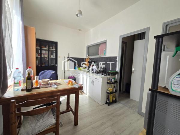 Immeuble d'environ 250 m² sur un terrain d'environ 287 m² à PLOUARET