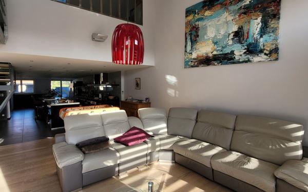 Appartement à vendre    4 pièces • 185 m2 Lorette