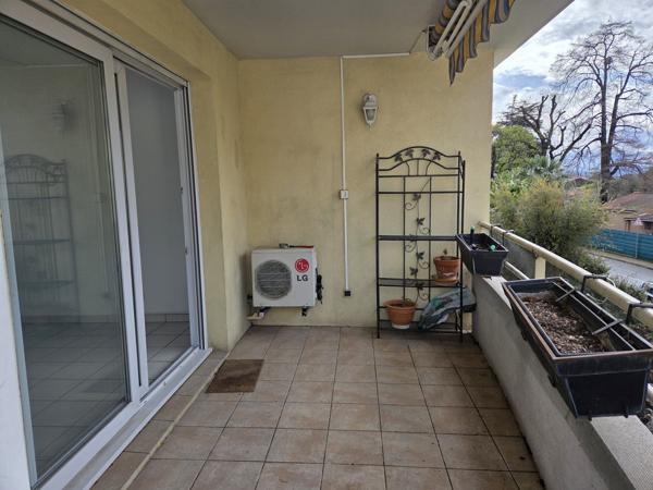 Appartement de 2003, 3 chambres, ascenseur, terrasse