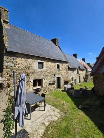 Vente                                                      Maison
                        
                     9 pièces                      190 m2                     à Languidic