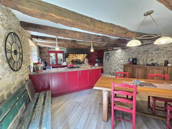 Vente                                                      Maison
                        
                     9 pièces                      190 m2                     à Languidic